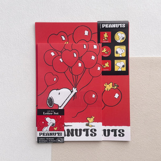 PEANUTS Letter Set – Snoopy & Woodstock Balloons
