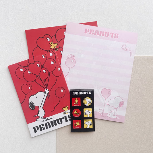 PEANUTS Letter Set – Snoopy & Woodstock Balloons