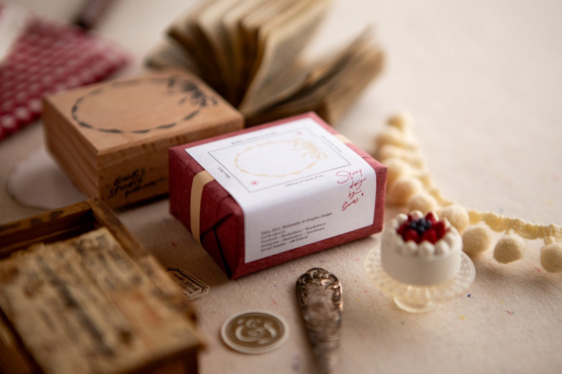 Ours Studio - Ovel Ribbon Frame Rubber Stamp